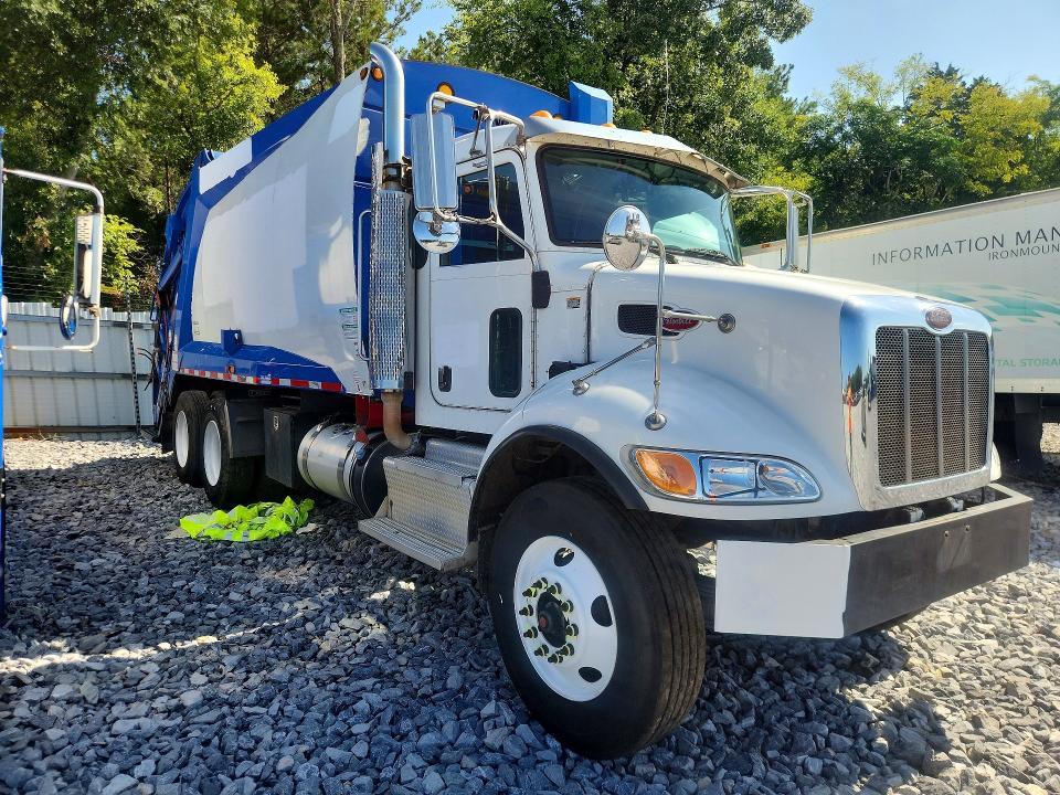 2017 Peterbilt 348 Refuse Truck