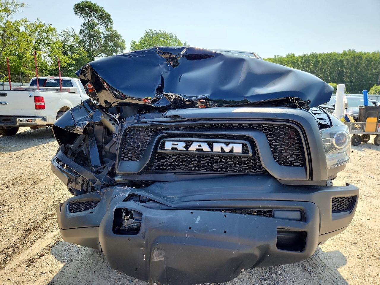 2022 Dodge RAM 1500 Classic SLT