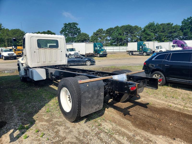 2017 Hino 338 Truck Cab AND Chassis