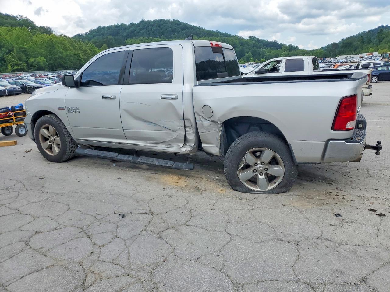 2016 Dodge RAM 1500 SLT