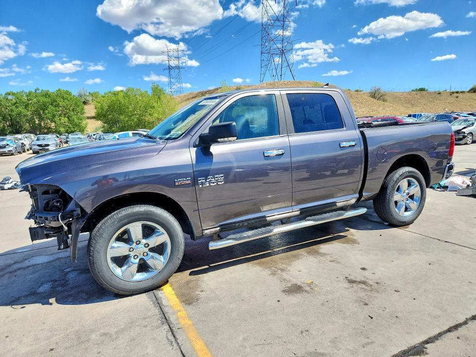 2015 Dodge RAM 1500 SLT