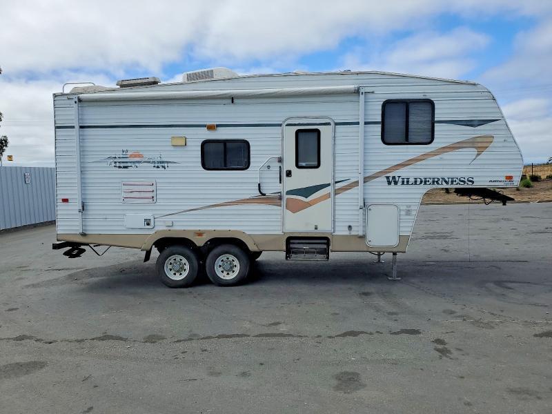 2004 Wilderness Recreational Vehicle (RV)