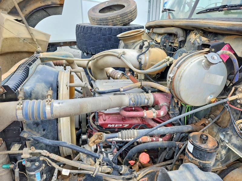2007 Mack 700 CTP700