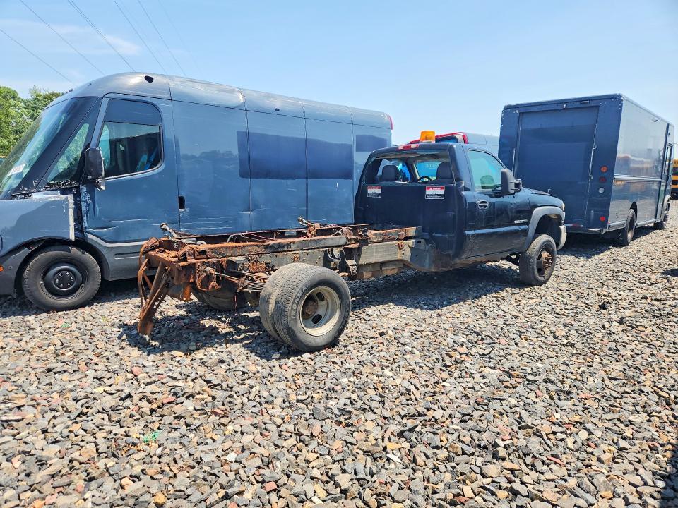 2004 GMC New Sierra C3500