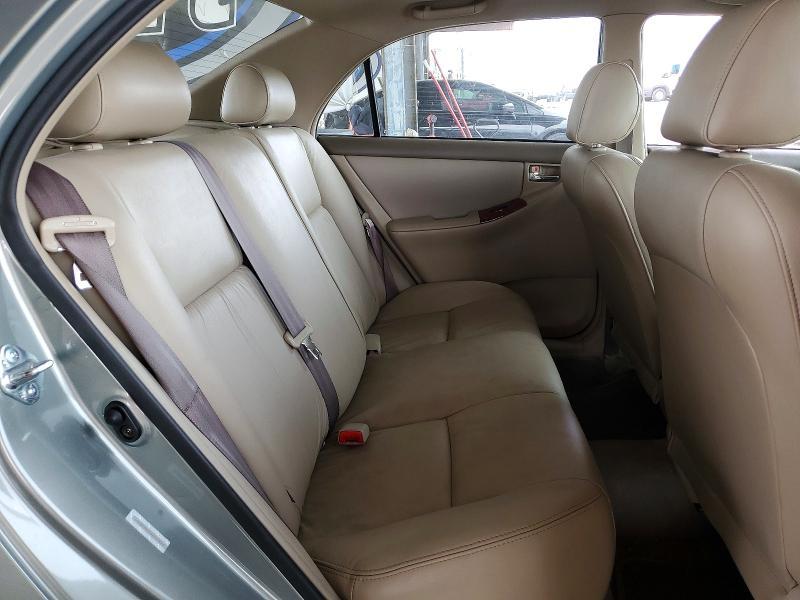 2004 Toyota Corolla le