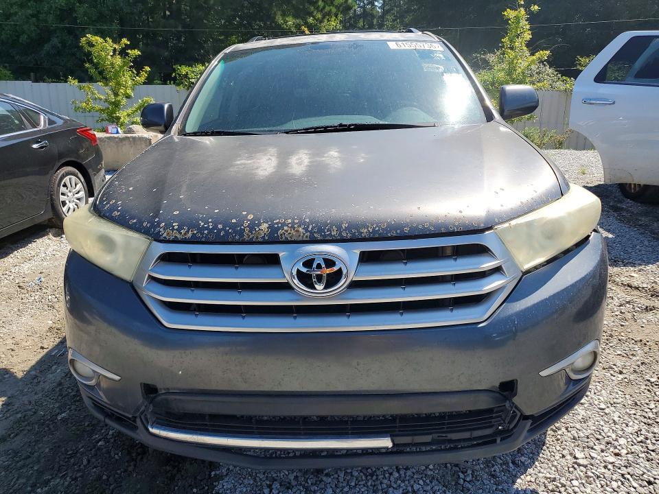 2012 Toyota Highlander se