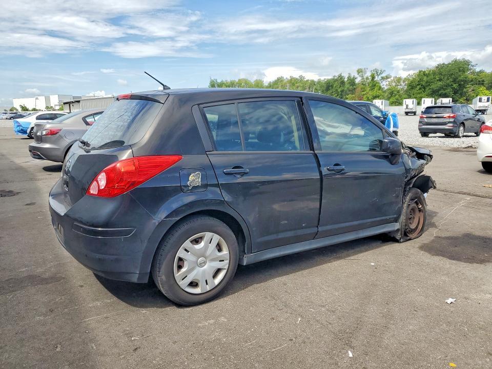 2012 Nissan Versa 1.8 s