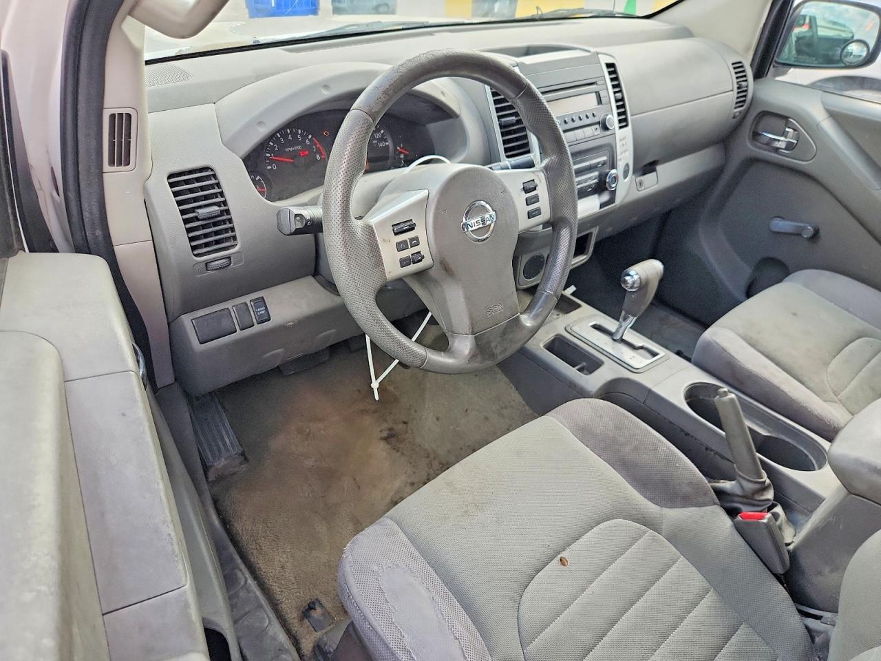 2014 Nissan Frontier S
