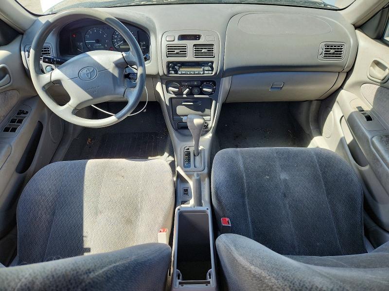 2001 Toyota Corolla le
