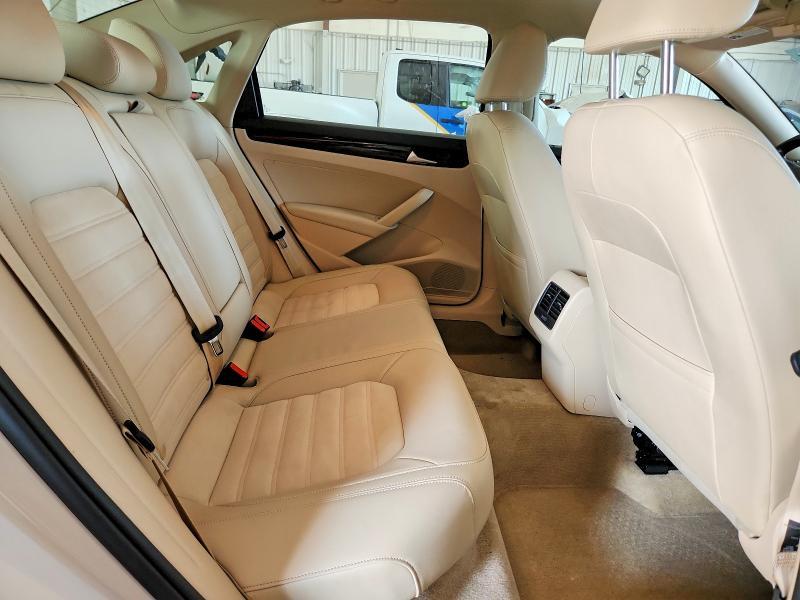 2015 Volkswagen Passat sel