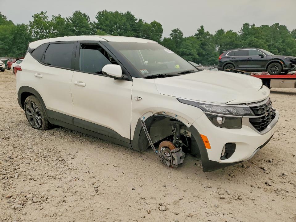 2025 KIA Seltos lx