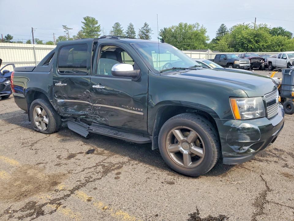 2013 Chevrolet Avalanche LTZ