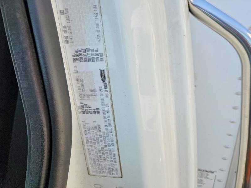 2012 Frht - Freightliner 2012 Freightliner Business Class M2 BOX Truck