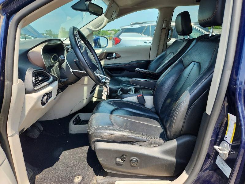 2017 Chrysler Pacifica Touring l