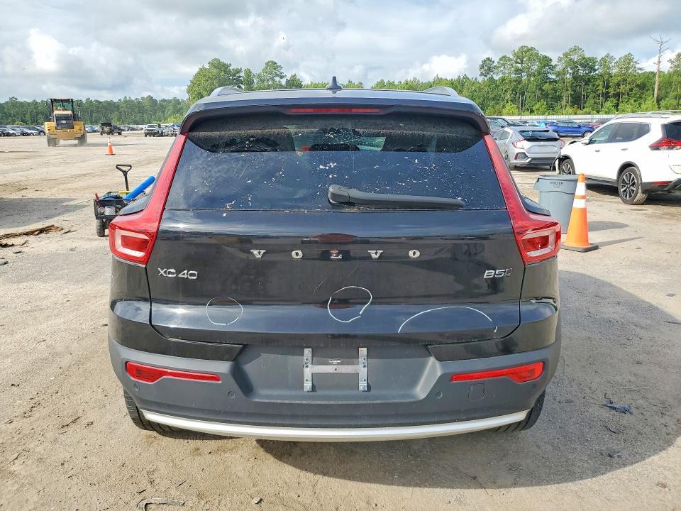 2025 Volvo Xc40 Plus