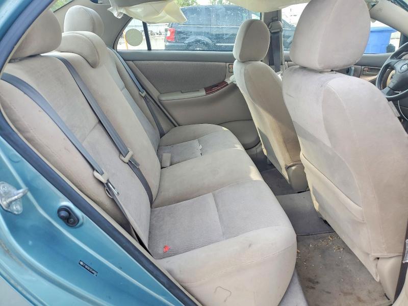 2005 Toyota Corolla le