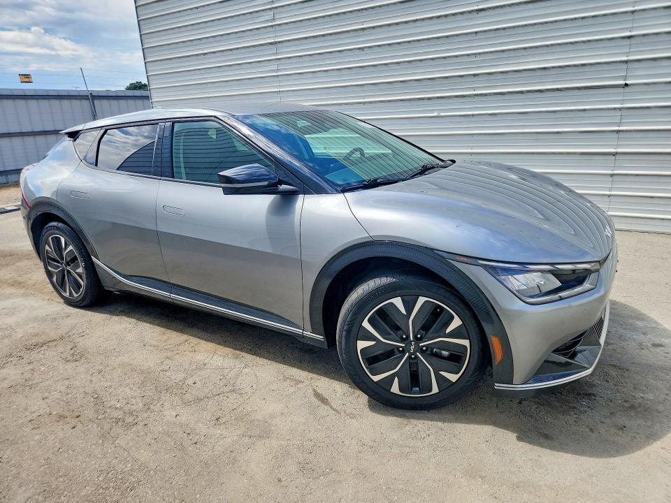 2024 KIA EV6 Wind