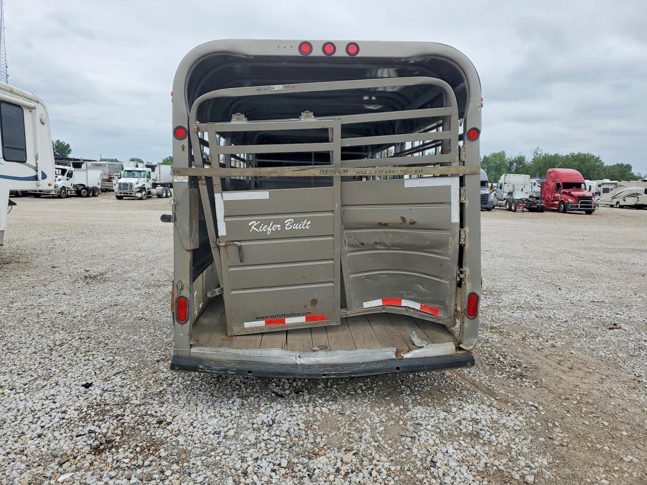 2004 Kiefer Built Inc. 2004 Kiefer Built Livestock Trailer
