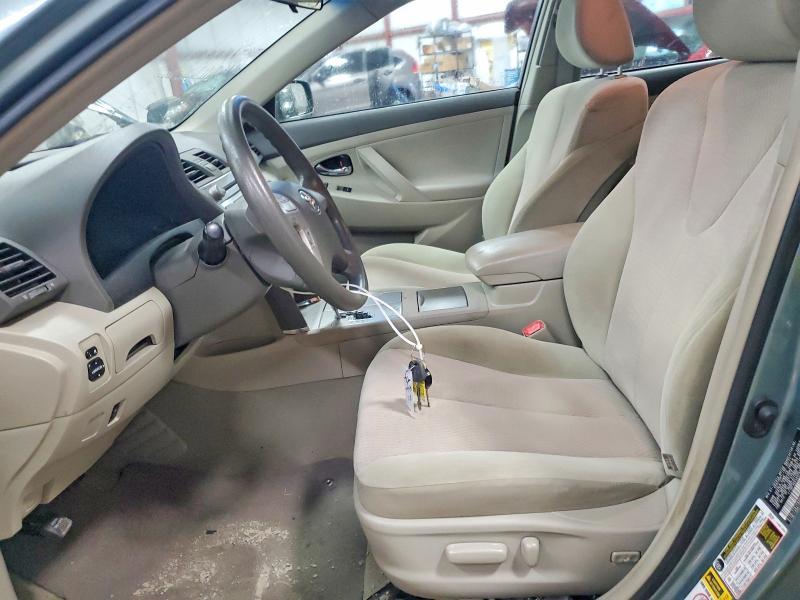 2011 Toyota Camry le
