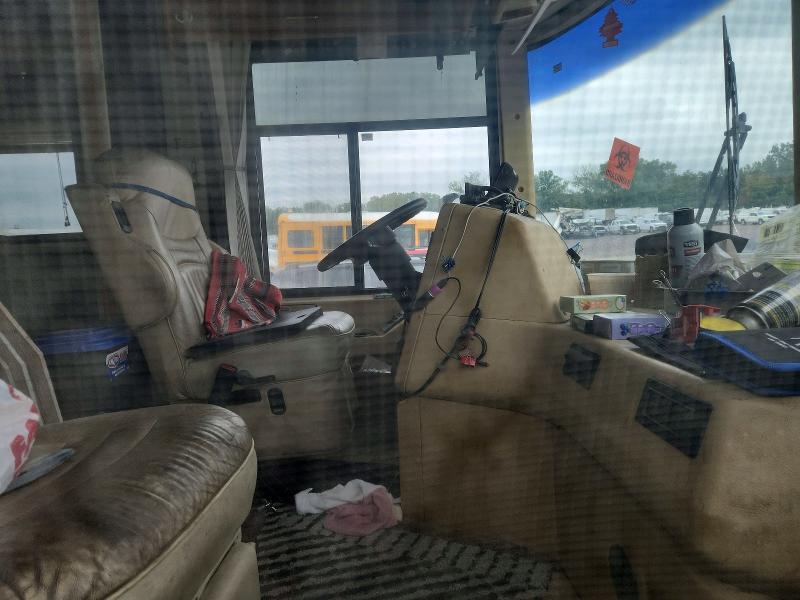 2011 Freightliner Journey RV