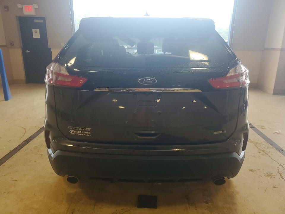 2020 Ford Edge se