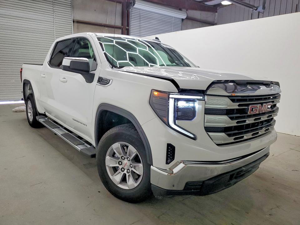 2026 GMC Sierra C1500 SLE