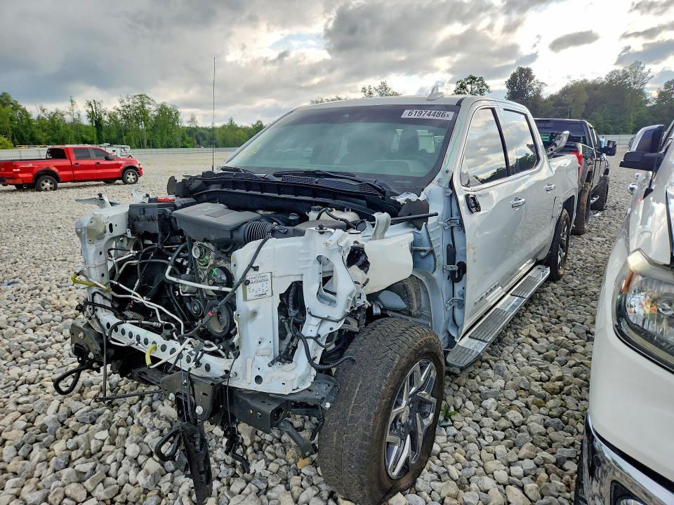 2025 GMC Sierra K1500 SLT