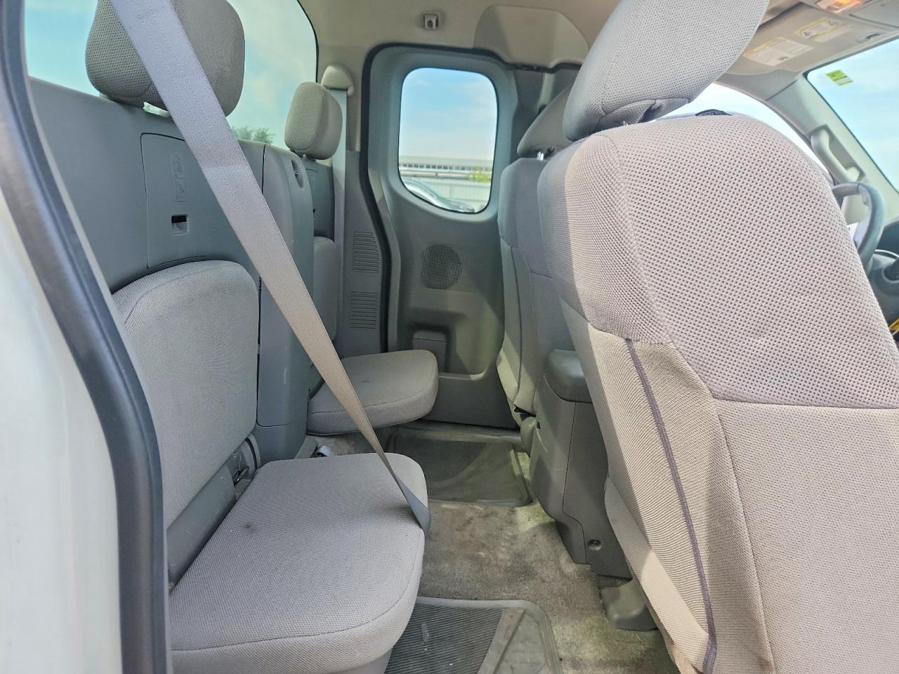 2017 Nissan Frontier S