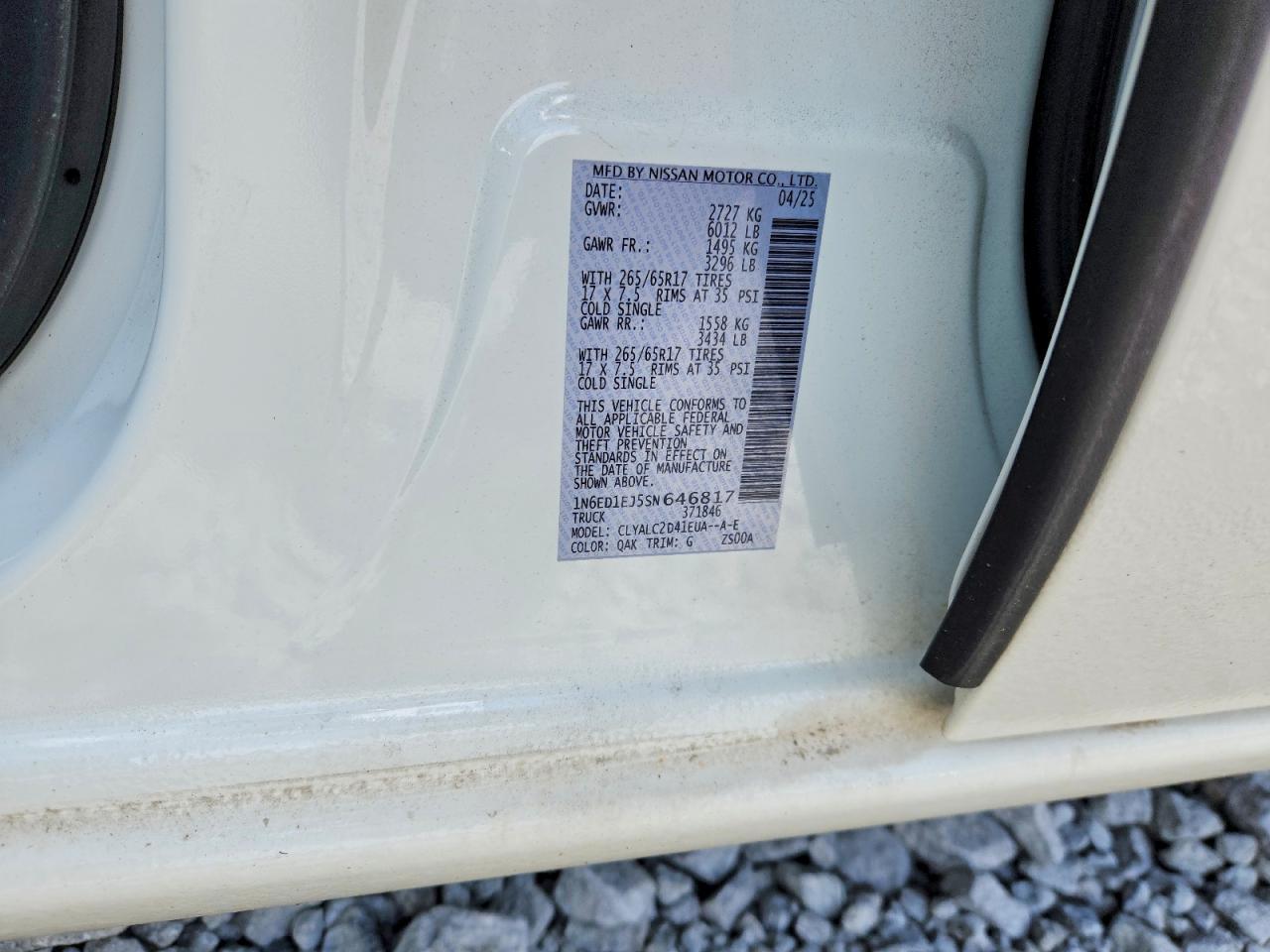 2025 Nissan Frontier SV