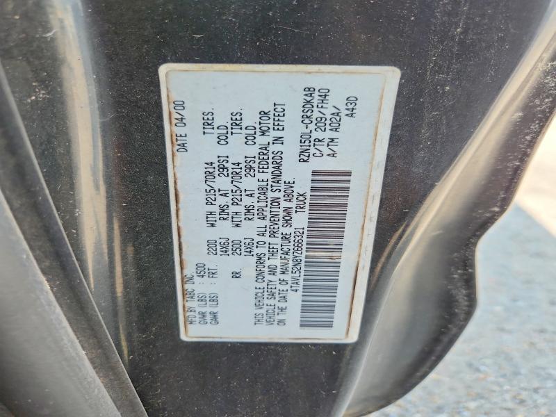 2000 Toyota Tacoma Base