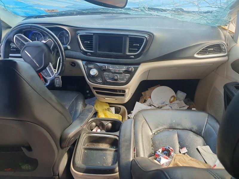 2019 Chrysler Pacifica Touring l