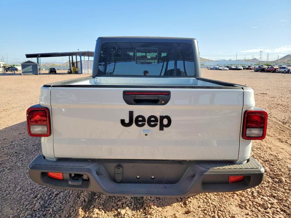 2026 Jeep Gladiator Sport