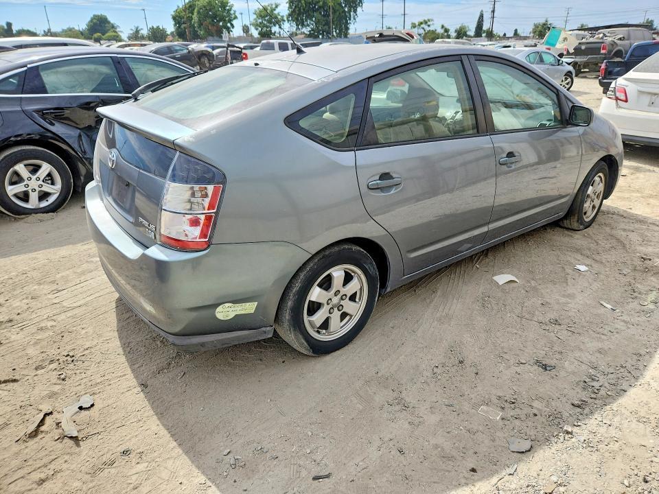 2004 Toyota Prius Base