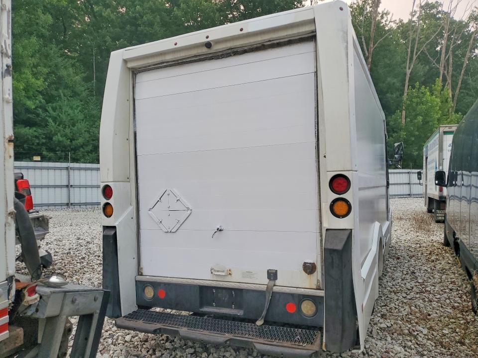 2013 Isuzu NPR Delivery Van
