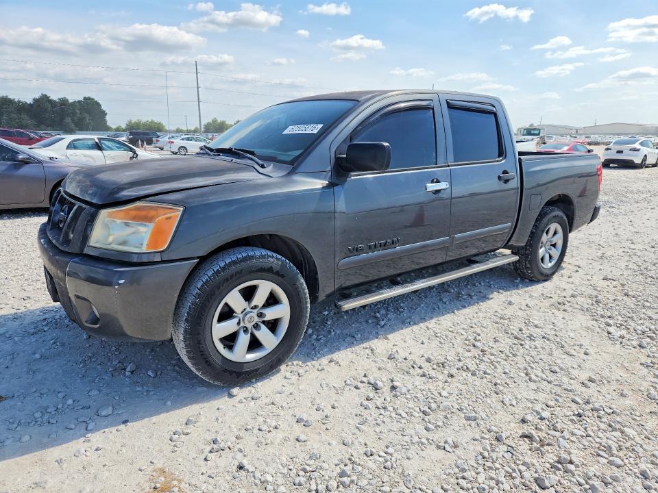 2012 Nissan Titan SV