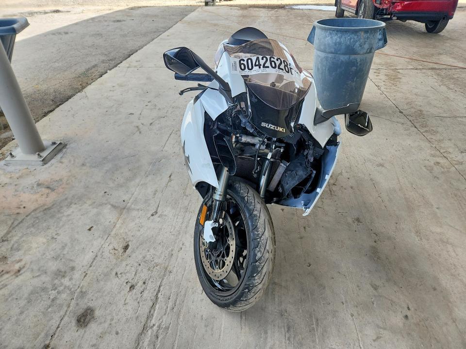 2022 Suzuki GSX1300 RR