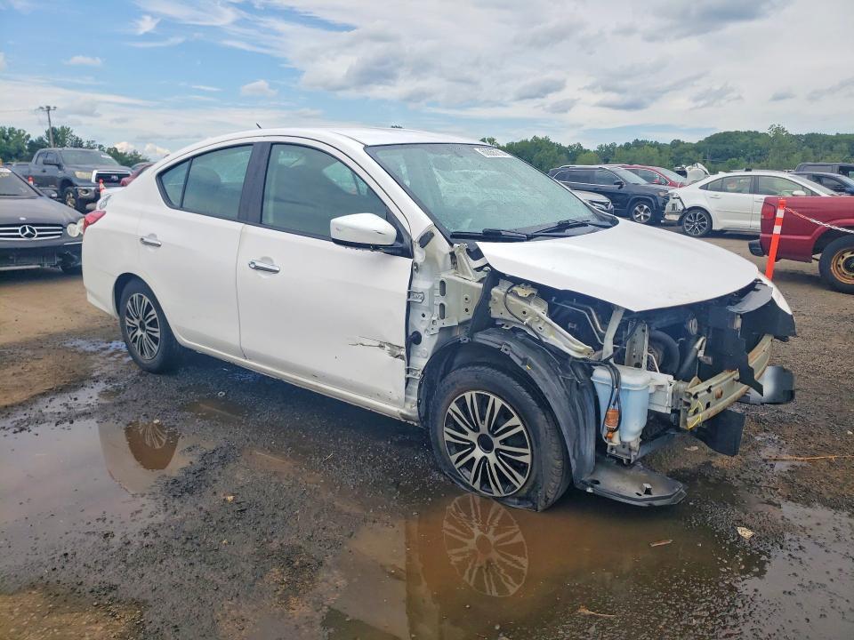 2017 Nissan Versa 1.6 sv