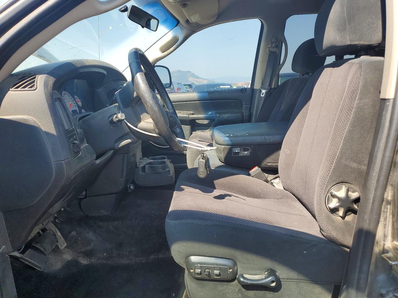 2005 Dodge RAM 1500 ST