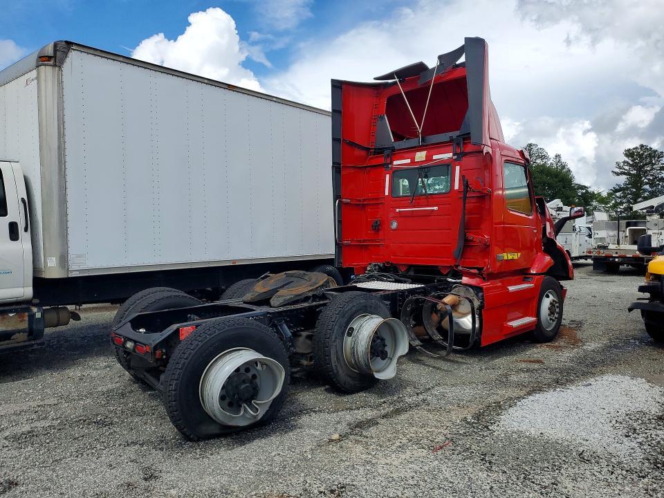 2020 Volvo VNR Semi Truck