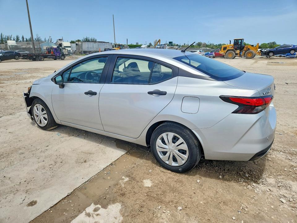 2025 Nissan Versa s