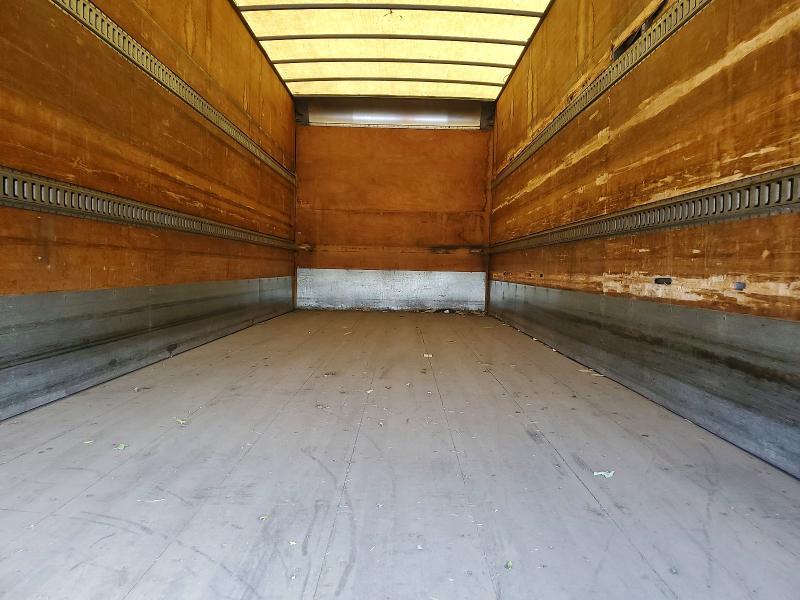 2016 Freightliner Business Class M2 BOX Truck