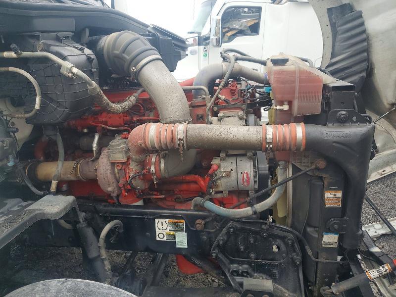 2019 Kenworth T680 Semi Truck