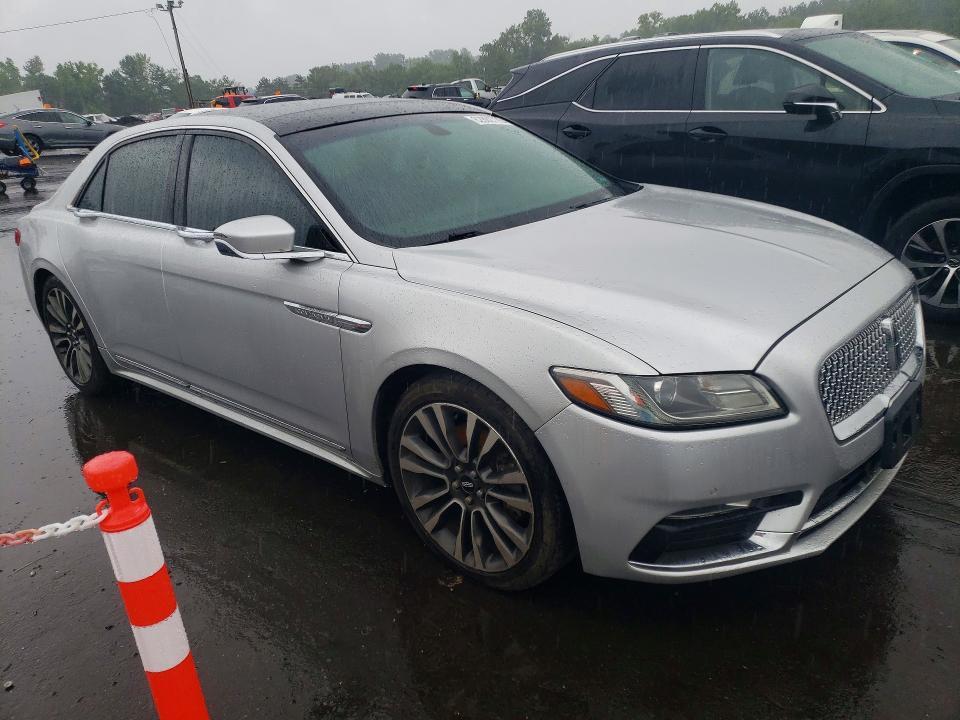2018 Lincoln Continental Select