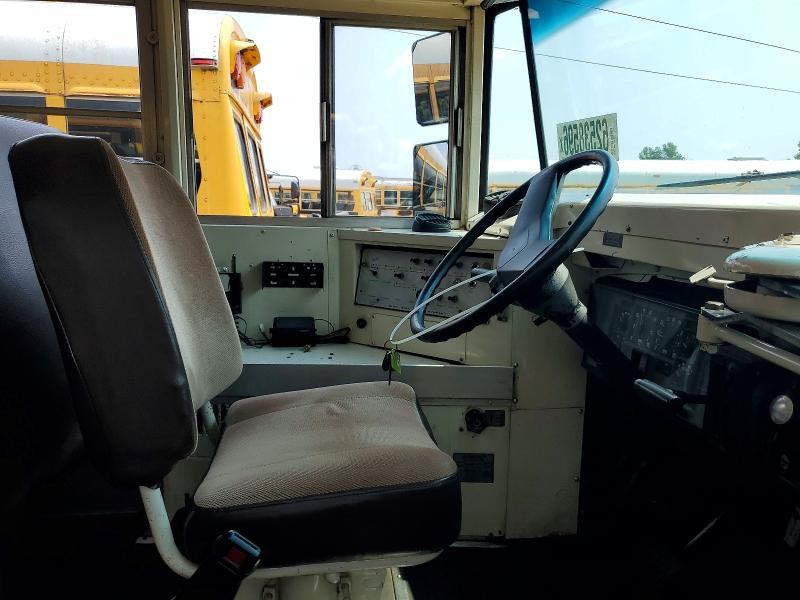 1990 International 3000 3700