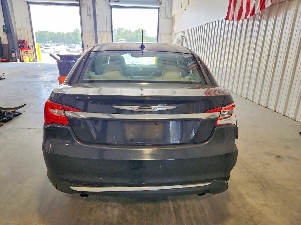 2012 Chrysler 200 Touring