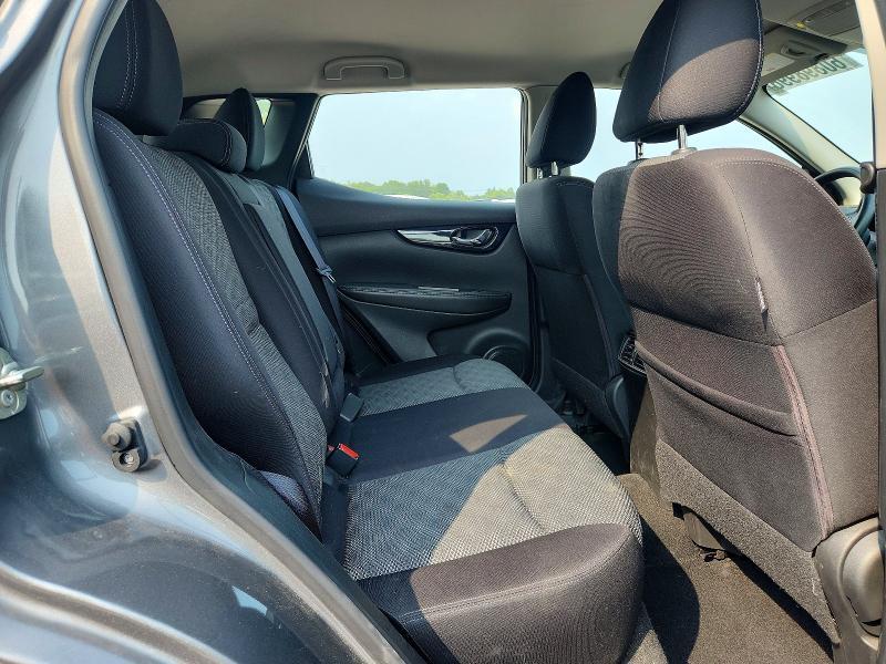 2018 Nissan Rogue Sport sv