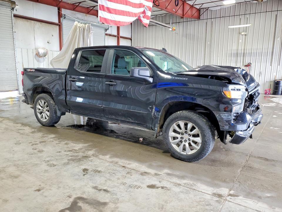 2023 Chevrolet Silverado K1500 Custom