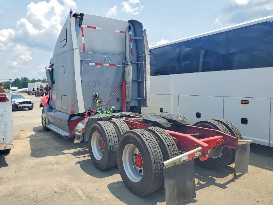 2001 Freightliner Columbia 120 Semi Truck