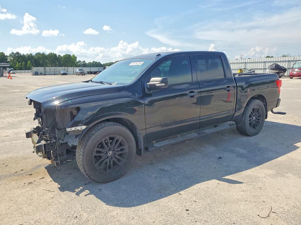 2018 Nissan Titan SV