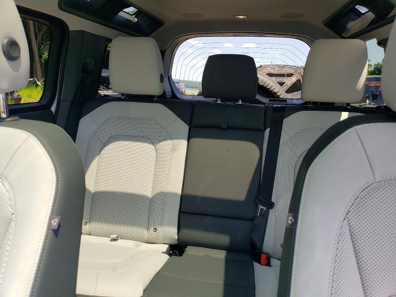 2026 Land Rover Defender 110 X-dynamic se